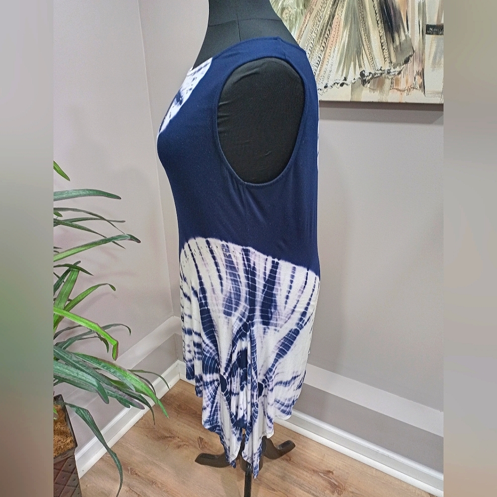 Plus Size Belldini Navy & White Tie Dye Sleeveless Hi-Lo Tunic Top - Picture 10 of 13